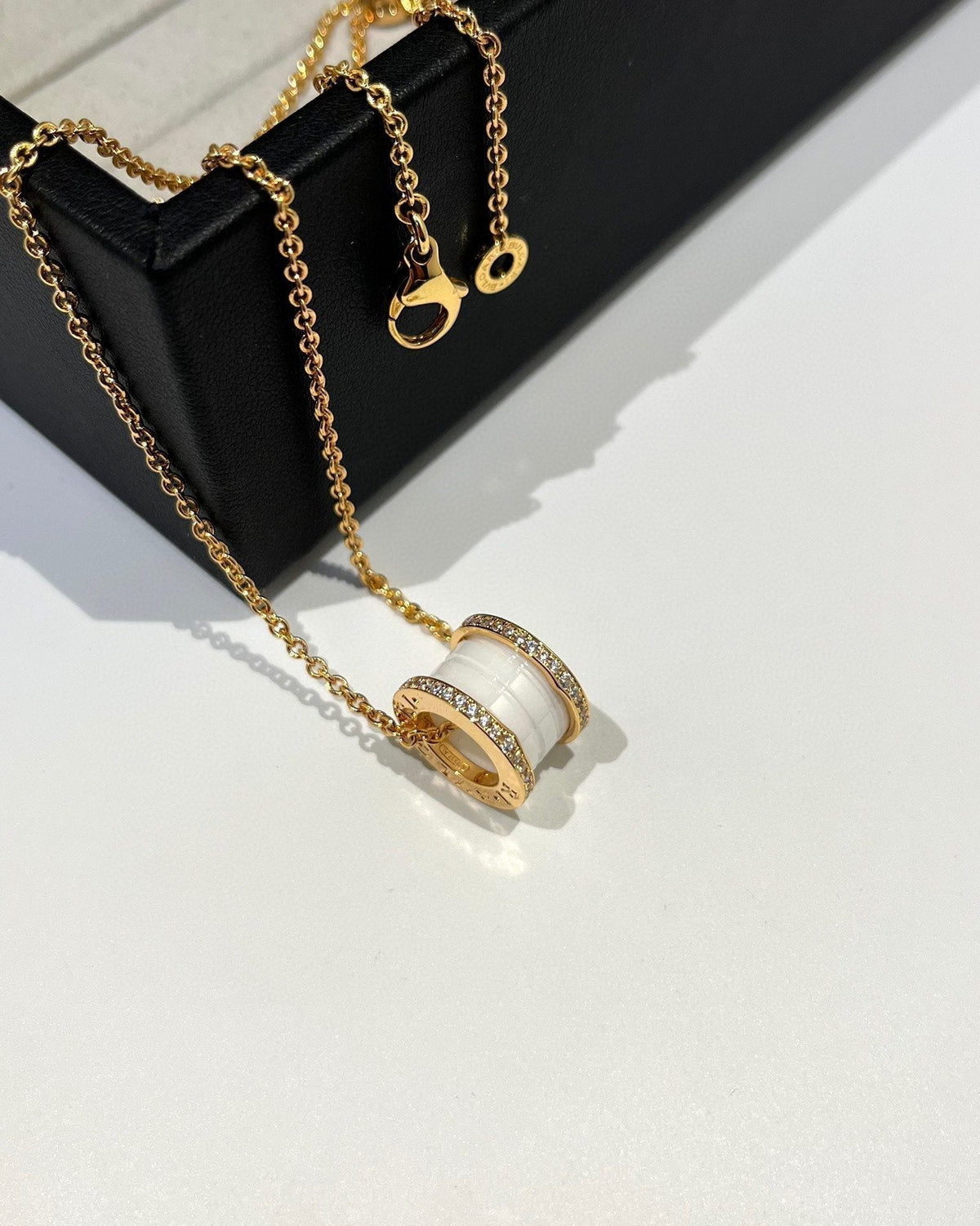 [⭐Corinne]ZERO 1 WHITE CERAMIC DIAMOND PINK GOLD NECKLACE